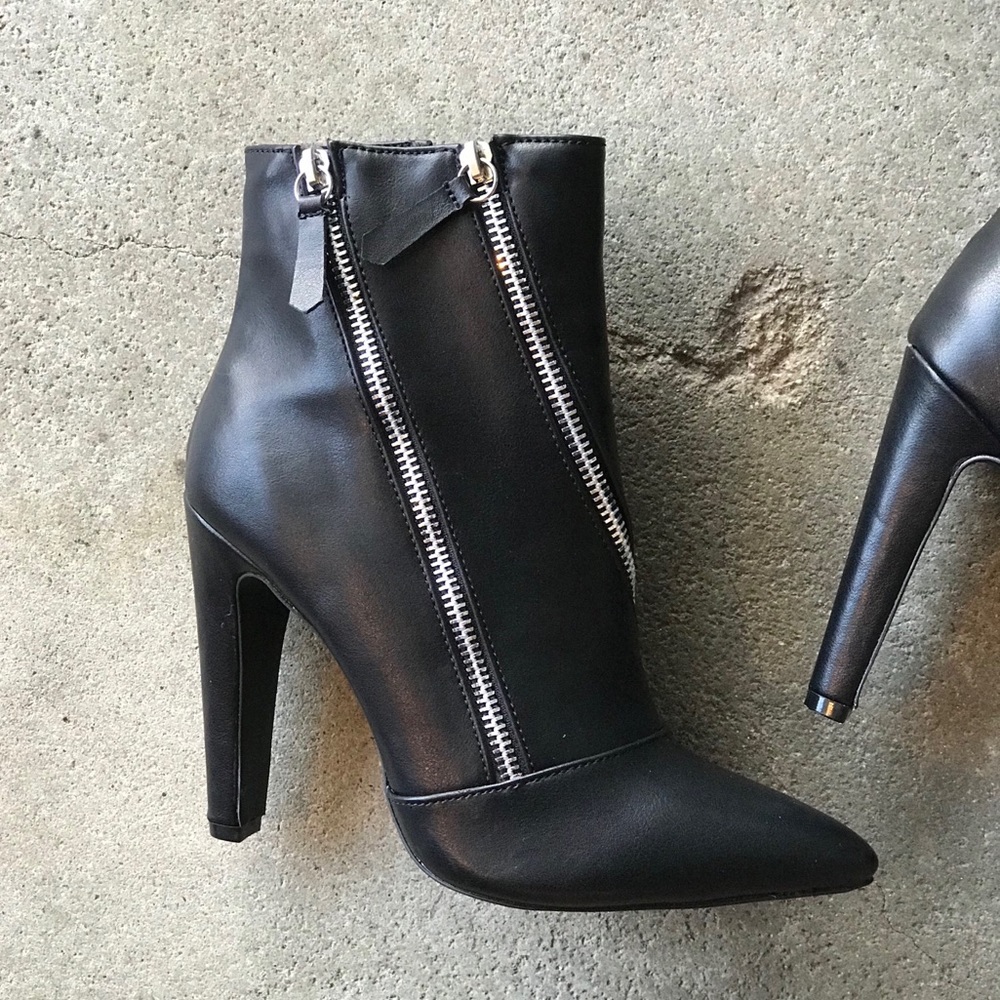 1 Left! Qupid Wink-09 Black Zipper Heeled Bootie 6 - Picture 7 of 8
